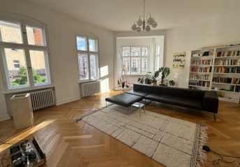 140 qm Altbauwohnung in Schöneberg - Hell, ruhig & möbliert — photo 1