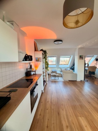 Zwischenmiete in Leipzig-Stötteritz - Möblierte 2-Zimmer-Wohnung mit Balkon und Blick aufs Völkerschlachtdenkmal