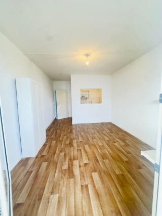 Schöne 2 Zimmer Single Whg, 970 Euro warm, unbefristet zur Untermiete — photo 1