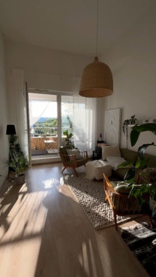 Helle 2-Zimmer-Loft-Wohnung mit Balkon, nähe Ringbahn, ab 1 Monat — photo 1