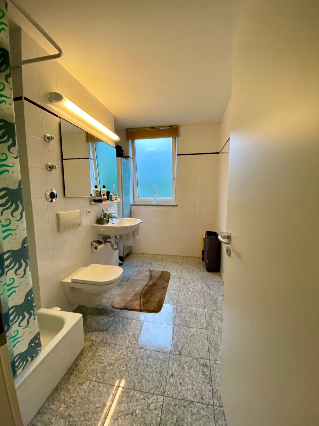 WG-Zimmer Maxvorstadt Schellingstraße - Badezimmer