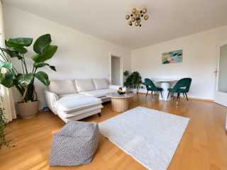 Voll möblierte 2-Zimmer-Wohnung mit Blick ins Grüne in Kaiserswerth