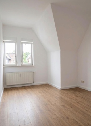 Anzeigenbild: Zentrale 2-Zimmer-Wohnung mit Gemeinschafts-Dachterrasse – Große Ulrichstraße 38, Halle (Saale)