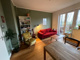 Zimmer mit Balkon