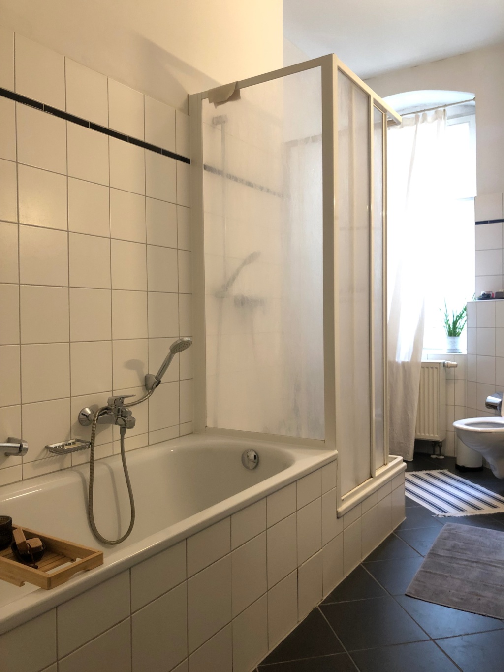 helles schönes 24 qm Zimmer in schöner 125 qm Wohnung – Foto 17