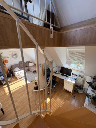 Lichtdurchflutete Maisonette (3ZKB-86 m2) im Herzen der Südstadt zur Untervermietung (ab 1.11.26)