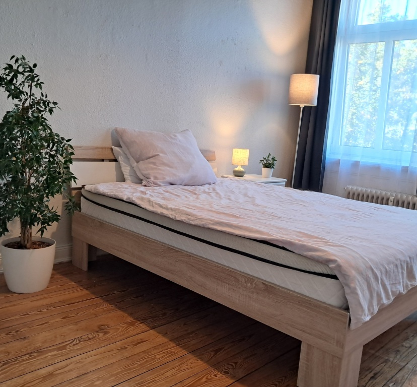 Helles Zimmer in Harvestehude, Wohnung altbau, ca. 100mq mit Balkon