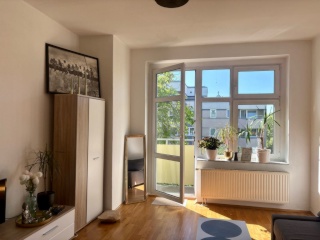 2 Zi Whg - 01.11. Untermiete mit Möglichkeit Nachmieter zu werden — photo 1