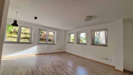 Sehr helle, modernisierte 3-Zimmer-Wohnung in Stuttgart-Möhringen