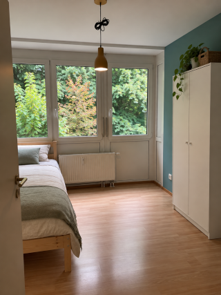 Zentrales Zimmer in Stuttgart ab November