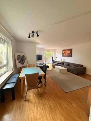 Möblierte 2-Zimmer-Wohnung mit Terrasse & Garten in Berg am Laim, ab November