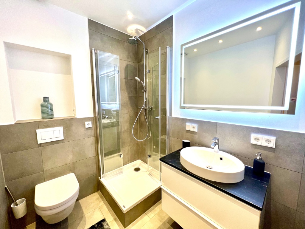 WG-Zimmer Ramersdorf-Perlach Ottobrunnerstraße  13 - Badezimmer