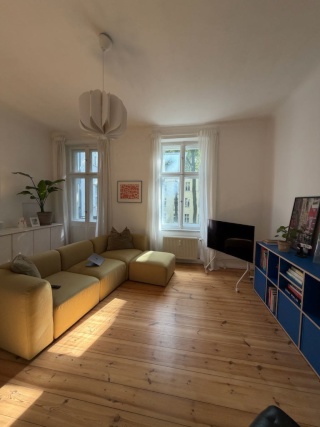 [Neukölln Sublet] Dec 15 – Jan 3 | Entire 90m2 Altbau 2-room flat — photo 1