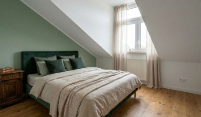 Möblierte Dachgeschosswohnung in Altlindenau