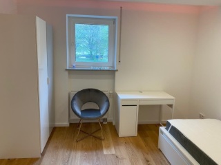 Furnished Room in a 4-Person Shared Flat Near U3