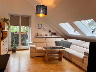 123 m2 Wohlfühloase in Alt-Tempelhof | 4 Zimmer | Voll möbliert | 900€ All-Inclusive — photo 1
