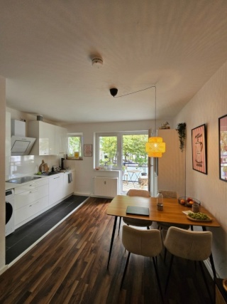 2,5-Zimmer-Wohnung in Köln-Mülheim – voll möbliert, Balkon & Stellplatz | Zwischenmiete Nov. 2026–Apr. 2027