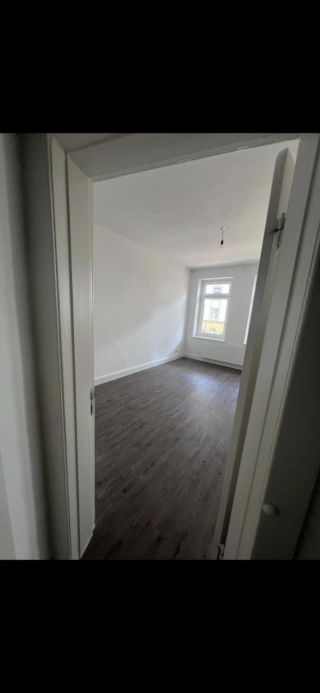 Schönes WG Zimmer in einer 2 Personen WG