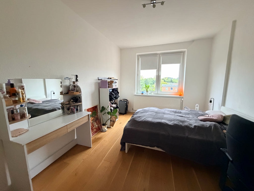 Bright 18 m2 room in a women-only flatshare in Hamburg-Horn