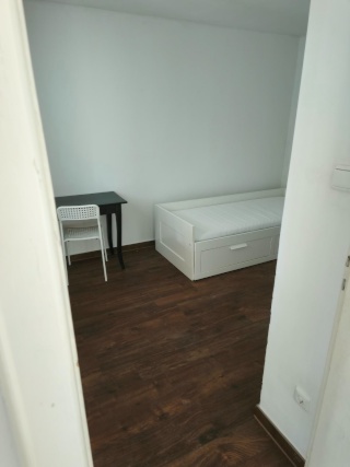 Möbliertes WG-Zimmer mit Gartenzugang am Fasaneriesee
