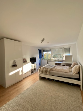 Großes & Helles WG-Zimmer in München/ Neuried