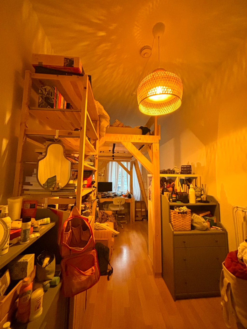 WG-Zimmer Kaßberg Franz-Mehring-Straße - Hochbett (und meine Möblierung)
