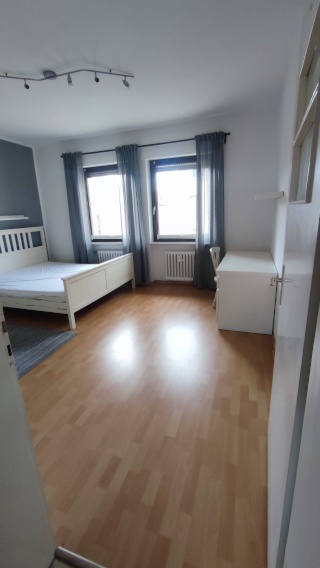 Ad image: möbliertes Zimmer Nähe Hbf - women only