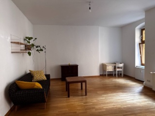 Beautiful & Spacious 2-Room Apartment in the Heart of Friedrichshain (Oct 15 - Nov 19) — photo 1