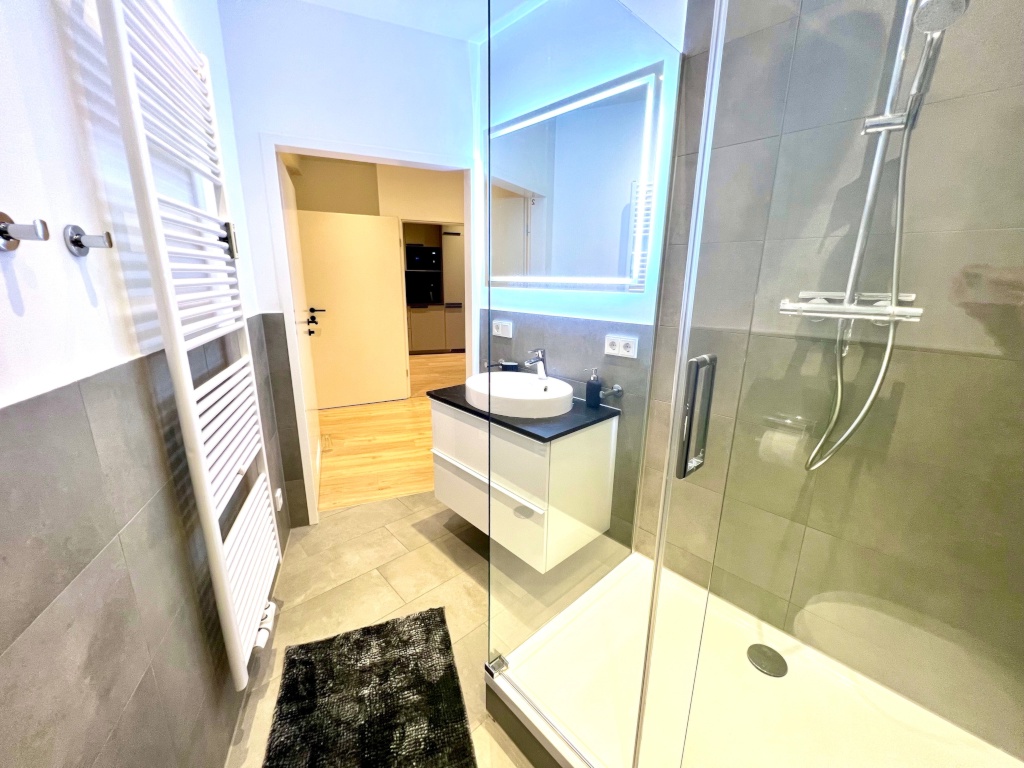 WG-Zimmer Ramersdorf-Perlach Ottobrunnerstraße  13 - Badezimmer