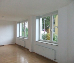 Ad image: 4-Zimmer-Altbauwohnung