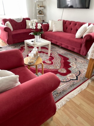 Private room in a Girls Only Shared Apartment