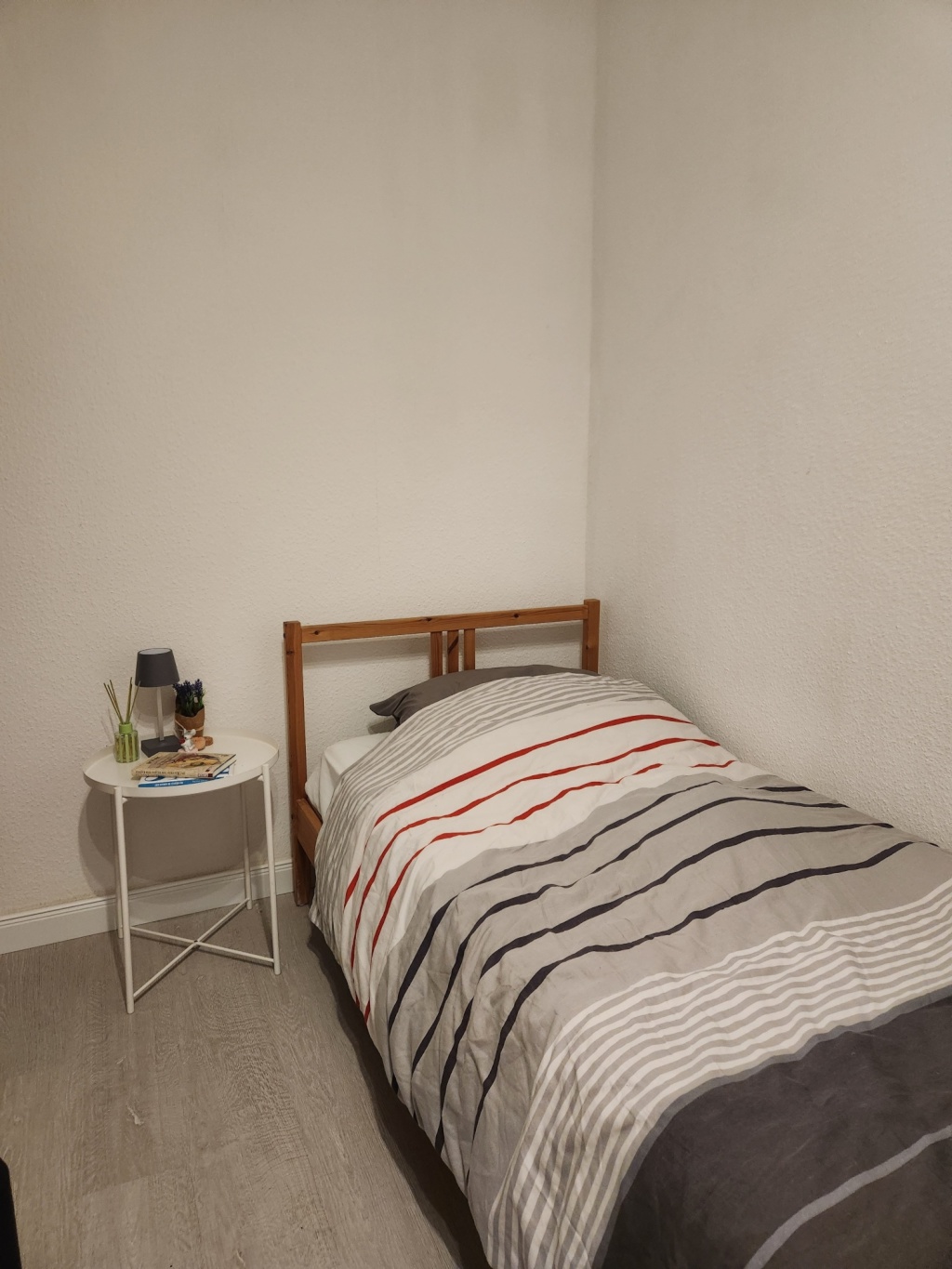 Möbliertes WG-Zimmer in Hamburg-Harburg nahe TUHH | ab 01.11.2026