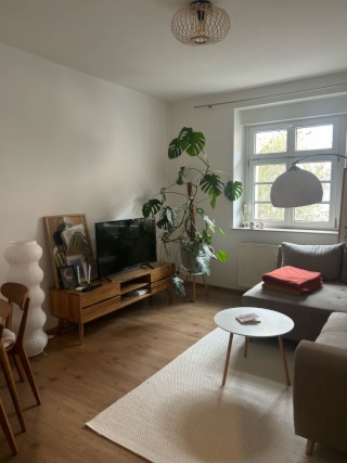 Anzeigenbild: *Zwischenmiete* Helle 3-Zimmer Wohnung mit Balkon