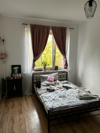 Möbiliertes Zimmer im Prenzlauer Berg