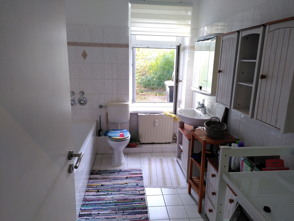 WG-Zimmer Kleinzschocher Knauthainer Str. - Badezimmer