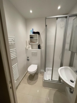WG-Zimmer mit Balkon zur Zwischenmiete