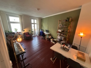 furnished 2-room apartment with balcony — photo 1