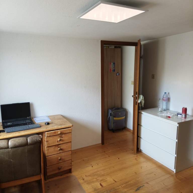 WG-Zimmer Stuttgart Weilimdorf Solitudestraße 262 - Bild 3