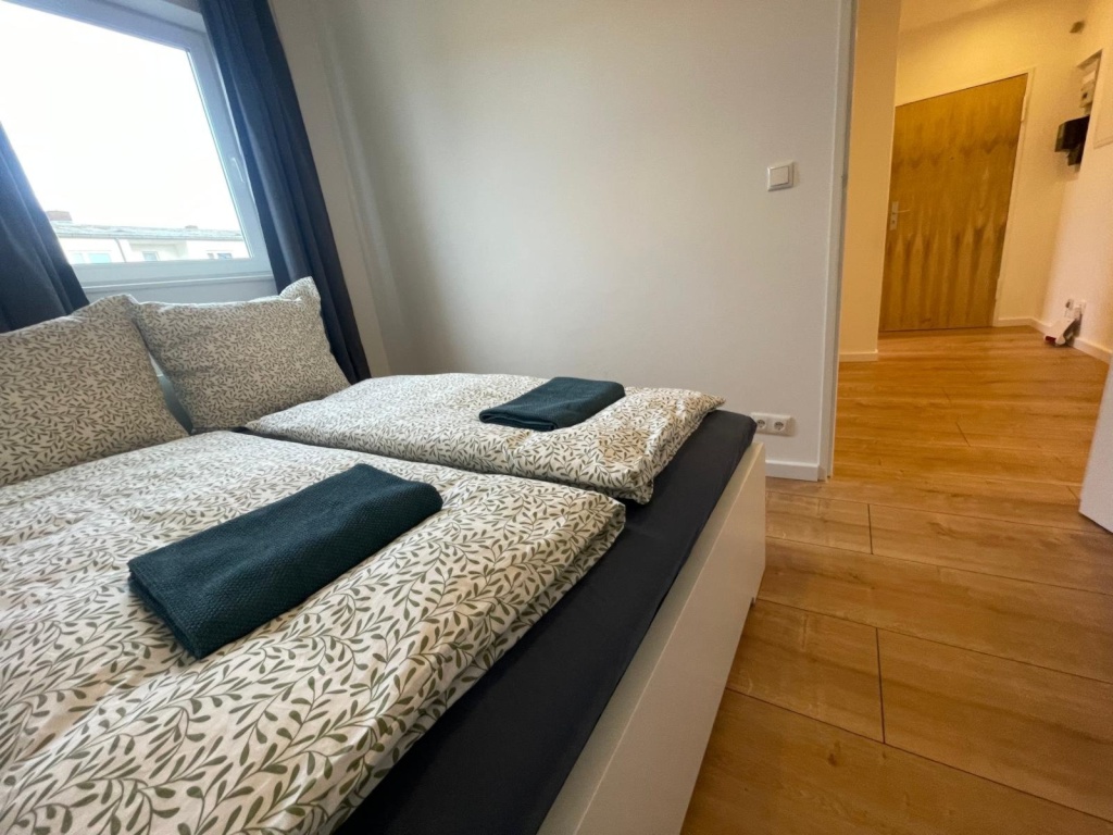 Flat Charlottenburg Heafenzeile 25 - picture 2