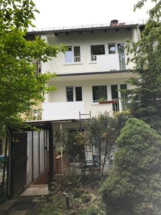 Großes möbliertes Zimmer im WG-Haus mit Terasse und Garten in Giesing, U-Bahn U1/U2 St.-Quirin-Platz in 200 m