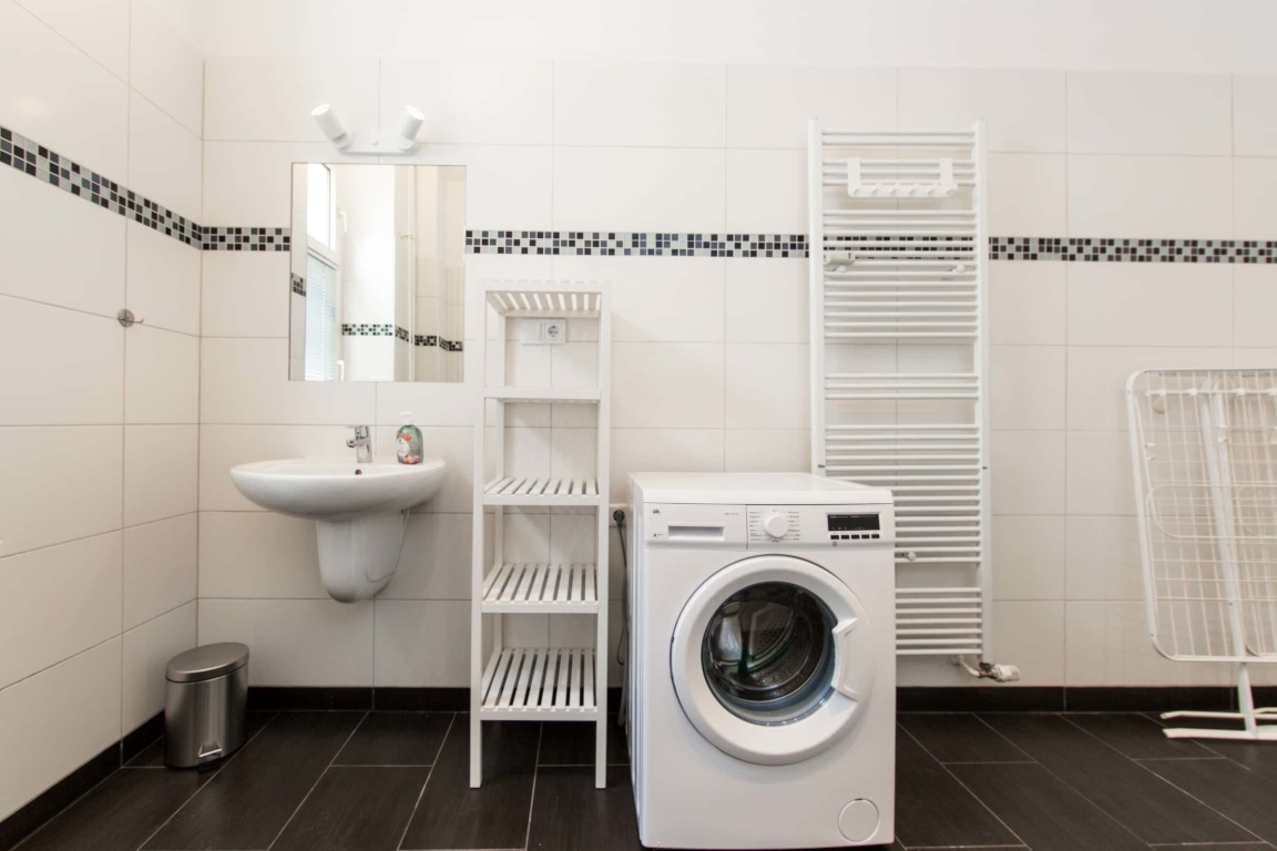 WG-Zimmer Berlin Wilsnacker Straße - Roomlessrent.com