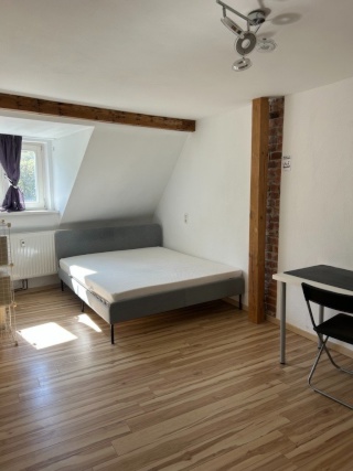 Sublet: Room in a shared apartment (WG-Zimmer)