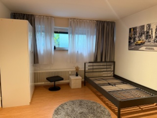 Anzeigenbild: 🔑 Einziehen & wohlfühlen – Eigenes Studio mit Küche & Bad im Westend