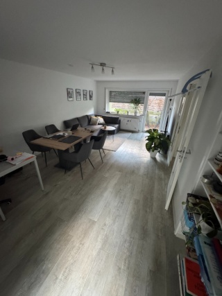 Imagen del anuncio: Luminoso apartamento de 2 habitaciones con balcón en Heidelberg-Rohrbach