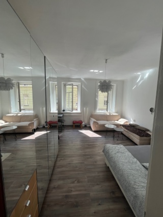 Мебльована 1-кімнатна квартира, 35 м², Рудольсхайм-Фюнфхаус, Рудольфсгайм-Фюнфгаус