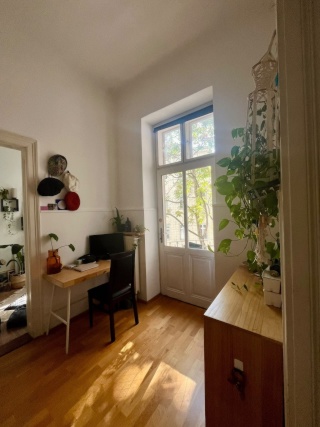 WG-Zimmer mit Mini-Balkon, 17 m², Mariahilf, Mariahilf